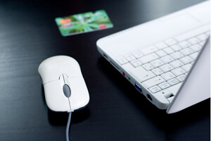 Keyboard with Fast Online Banking keys highlighted
